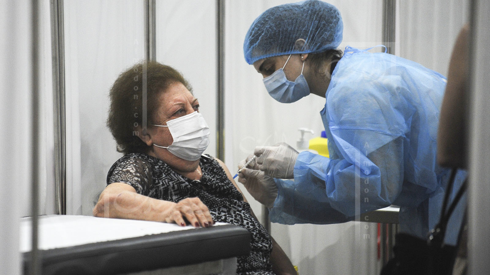 لبنان يستعد لموجة كورونا رابعة بكمّيات ضخمة من اللقاحات