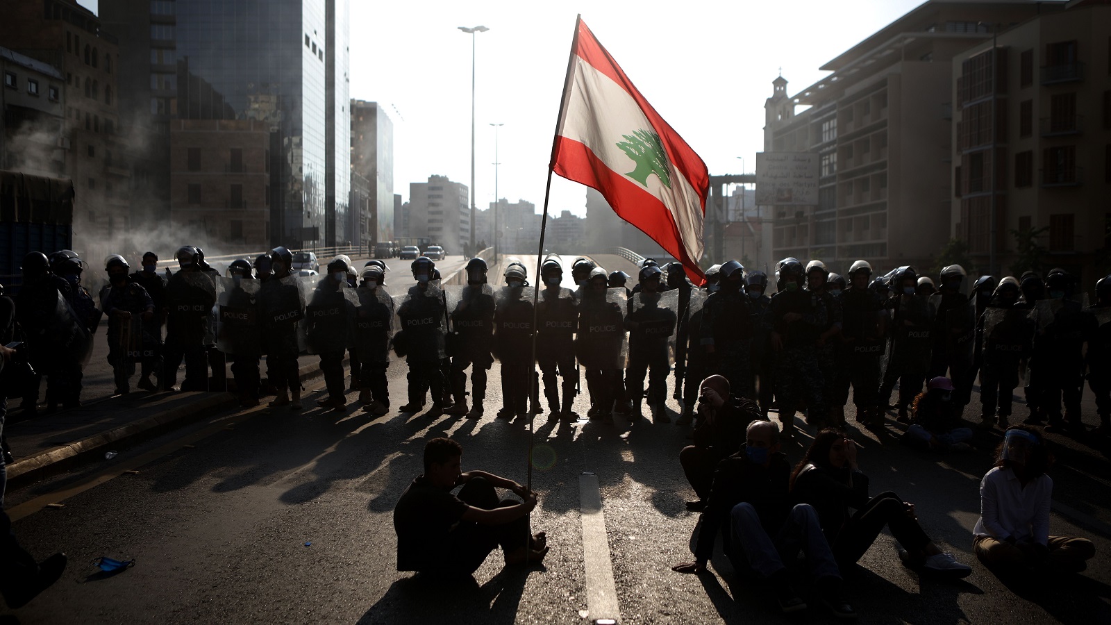سلطات القيد الطائفي لتكبيل اللبنانيين وإعدامهم