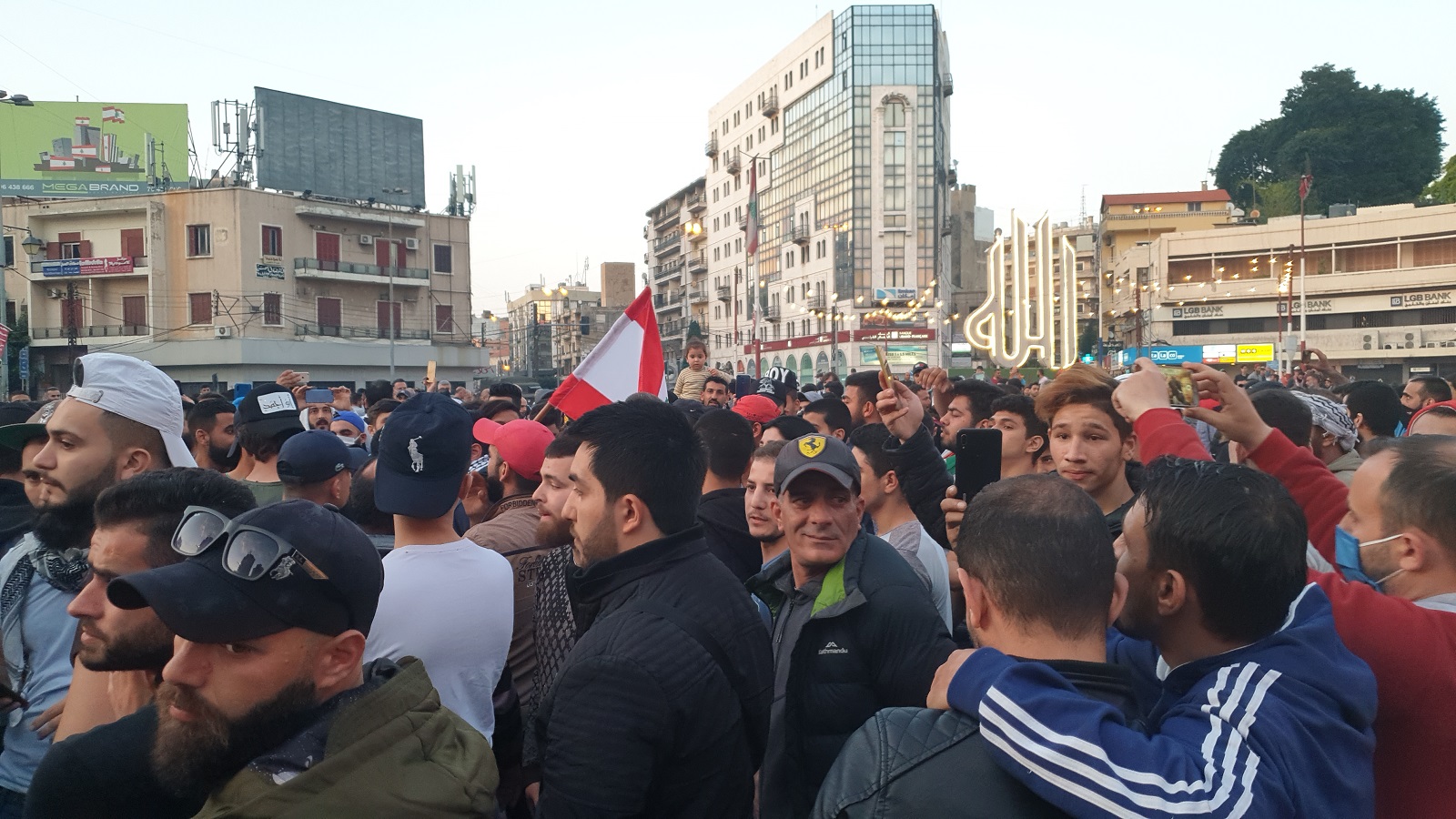طرابلس تتأهّب لسبت بيروت: غلبة شعار "السلاح غير الشرعي"