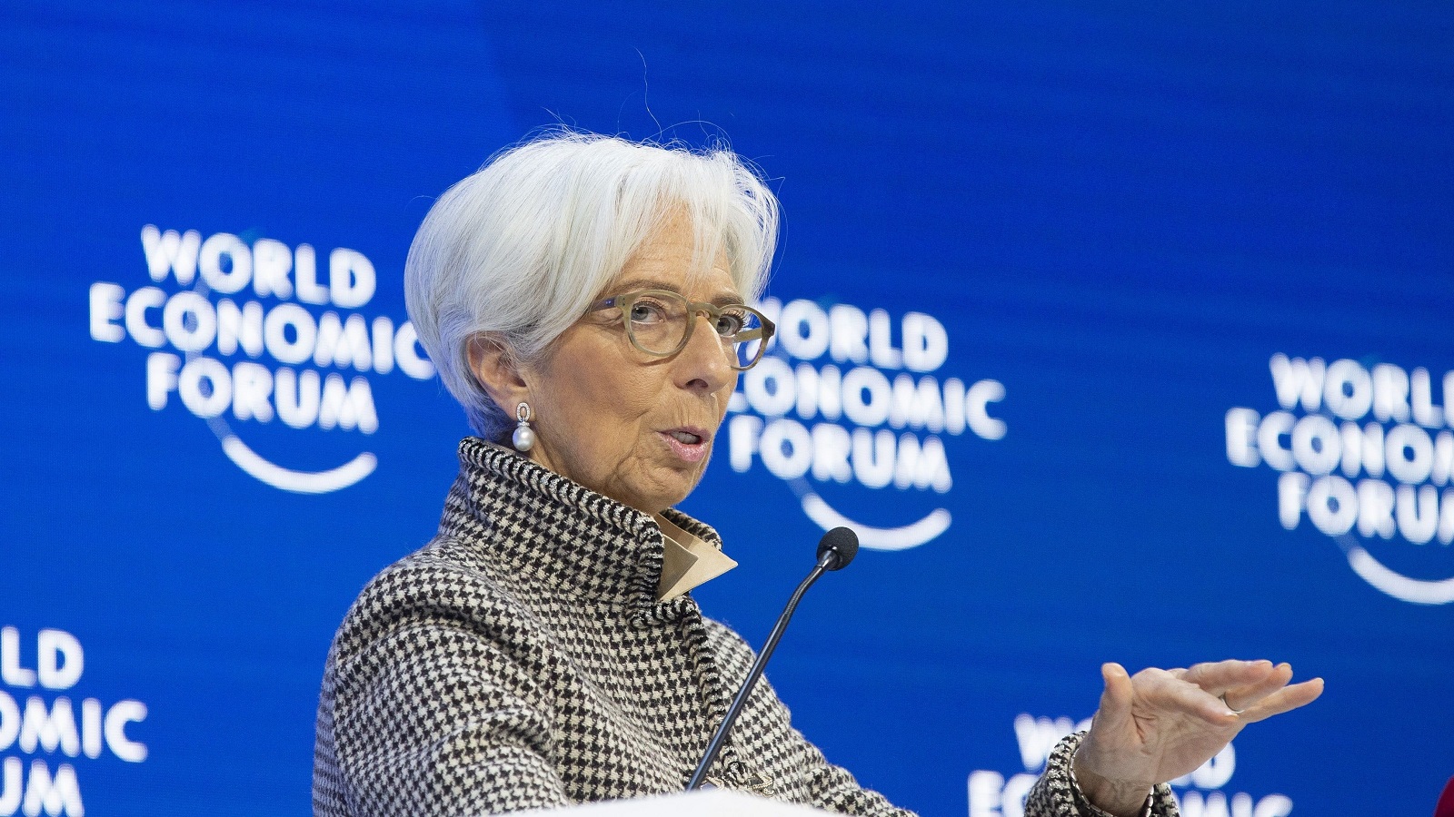 كريستين لاغارد خارج صندوق النقد الدولي