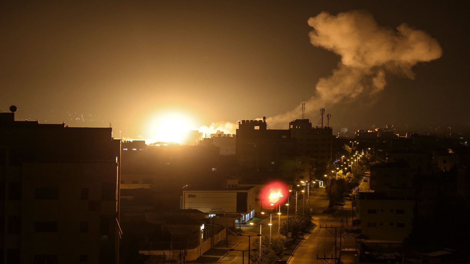 غزة:غارات إسرائيلية..واستعدادات لعملية عسكرية