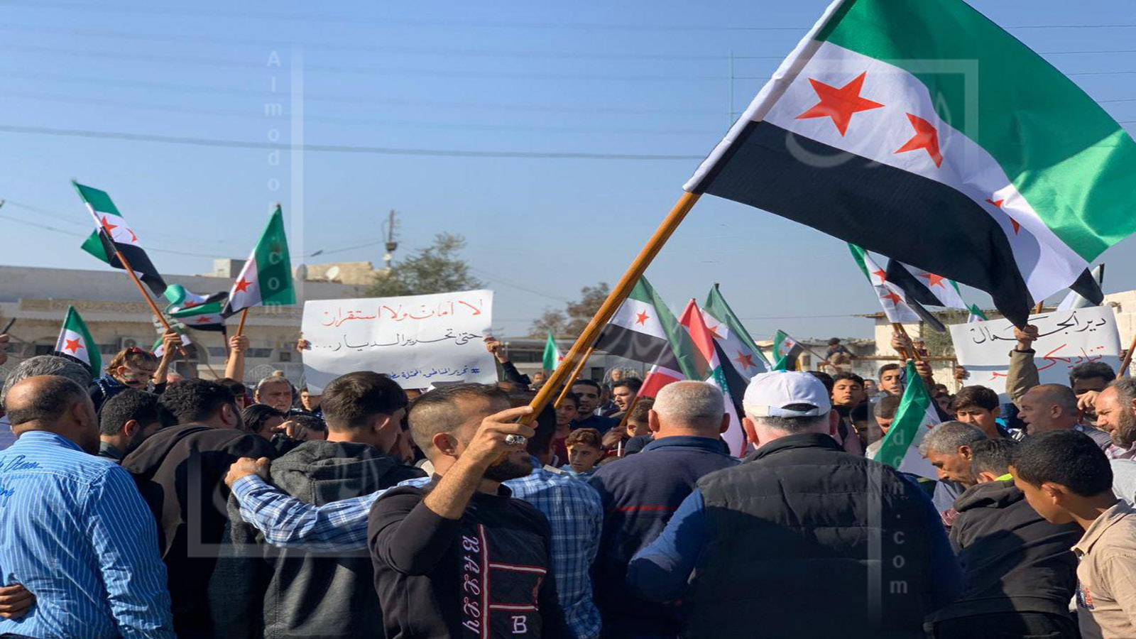 ادلب وحلب: مظاهرات ضد النظام و"وحدات الحماية" و"تحرير الشام"