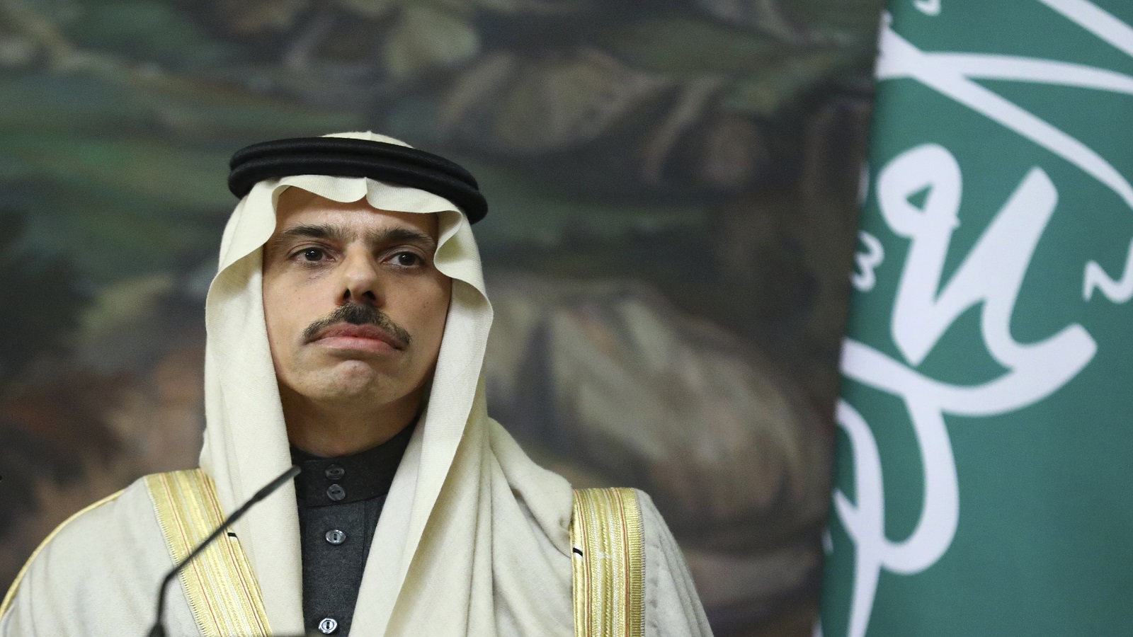 السعودية تعيد فتح سفارتها في الدوحة خلال أيام