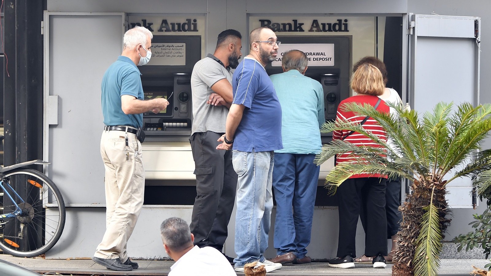 انتهاء مفعول إجراءات مصرف لبنان.. وصيرفة "شبه معطّلة"
