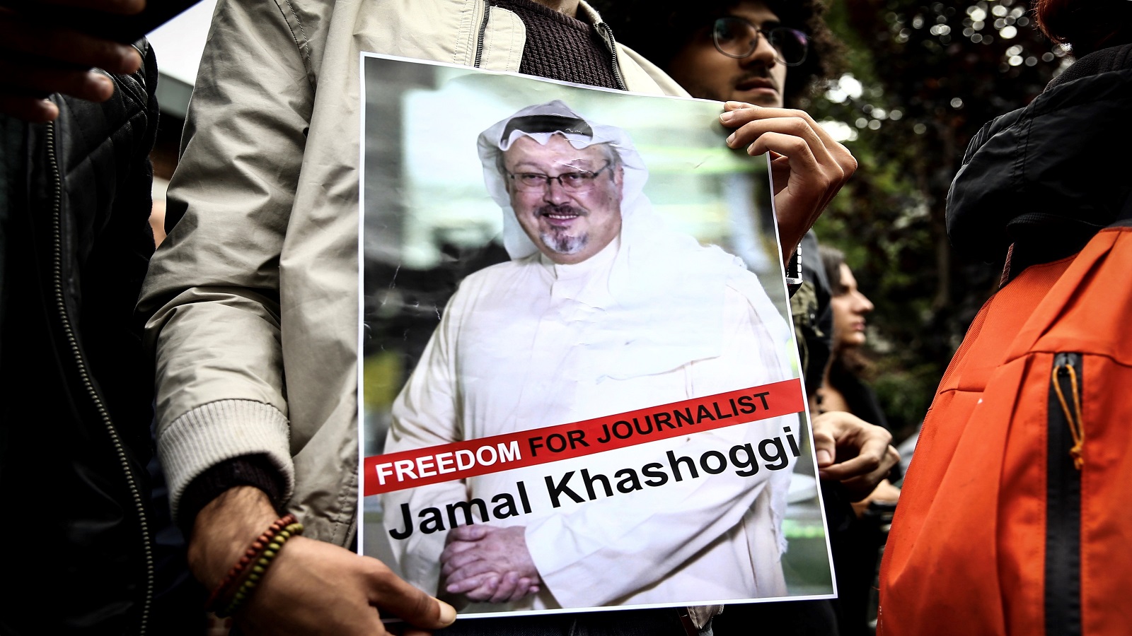 "تويتر" يوقف حسابات موالية للسعودية في قضية خاشقجي
