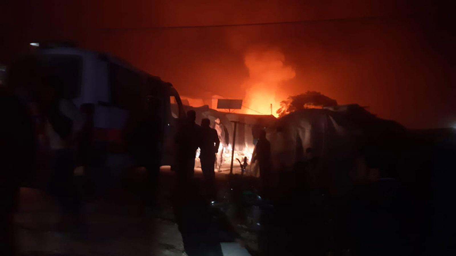 لماذا تقصف إيران مخيمات النازحين في إدلب؟