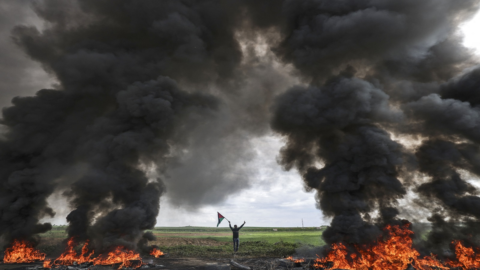 الفلسطينيون يخترقون صخب الحرب الأوكرانية