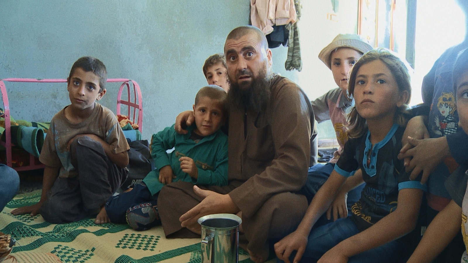 "عن الآباء والأبناء".. وثائقي سوري ينافس على "أوسكار"
