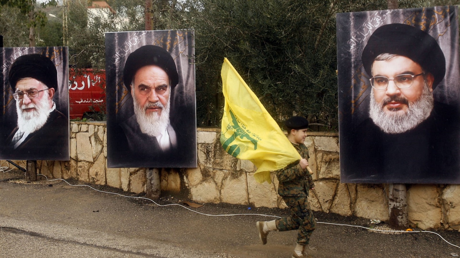 إيران.. الملاذ الأخير لجمهور "حزب الله"