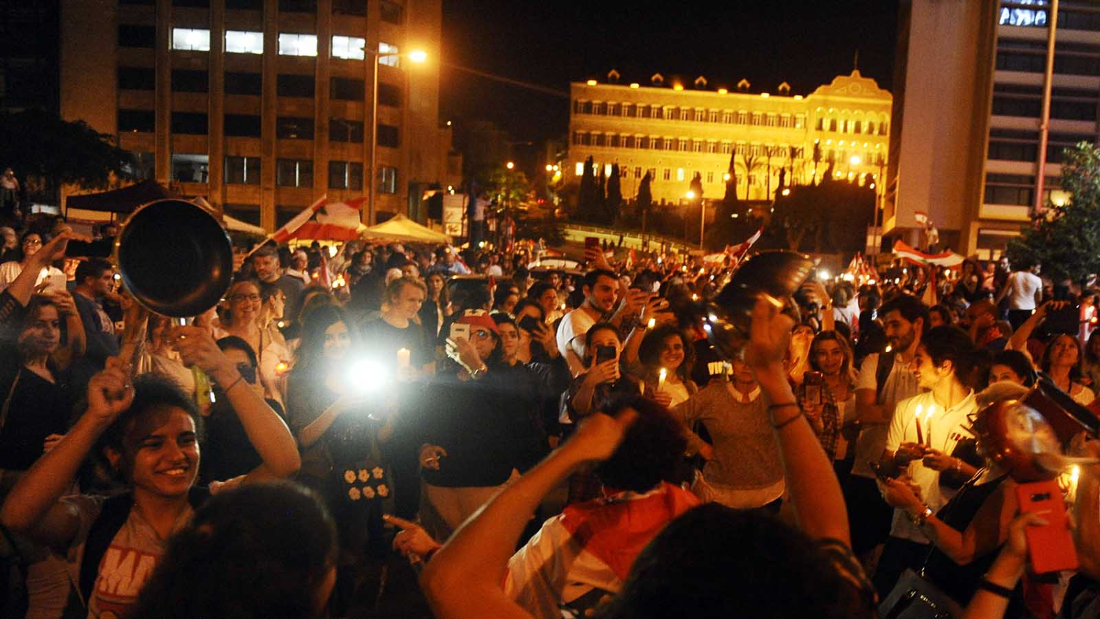 تظاهرات طلاب لبنان منذ الأربعينات.. والسلطة على جشعها!