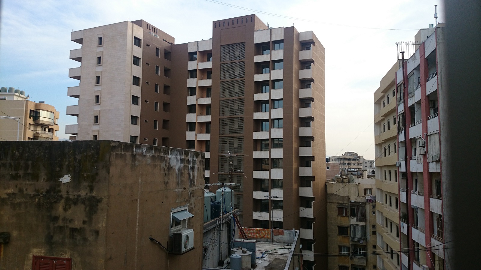 إنفوغراف: كم عام تحتاج لشراء شقة في لبنان؟