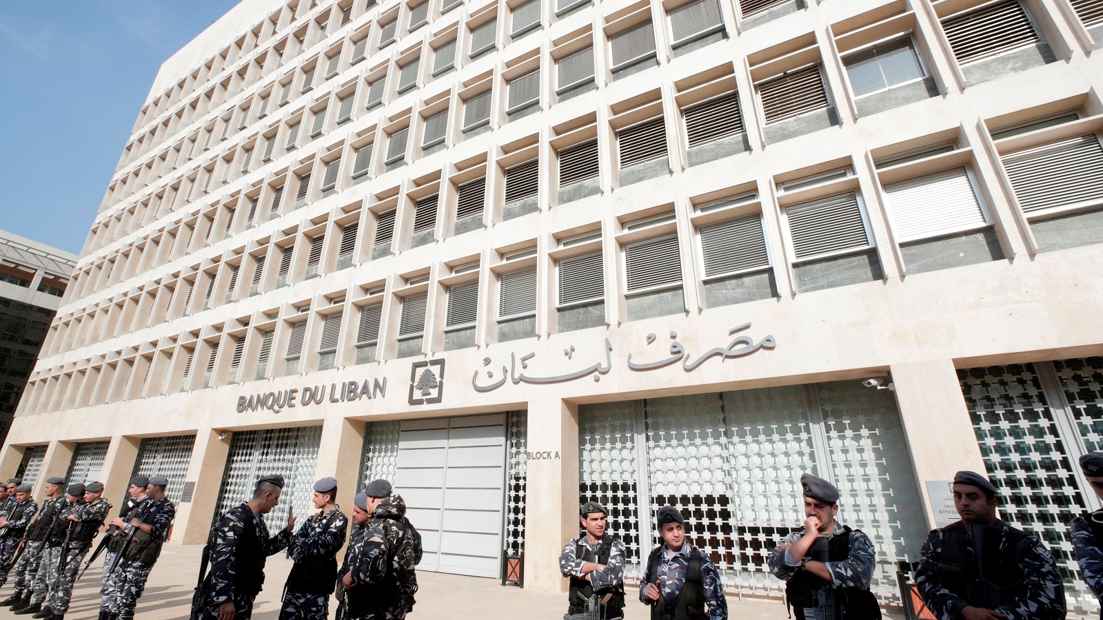 النظام السوري "يطارد" دولارات مصرف لبنان