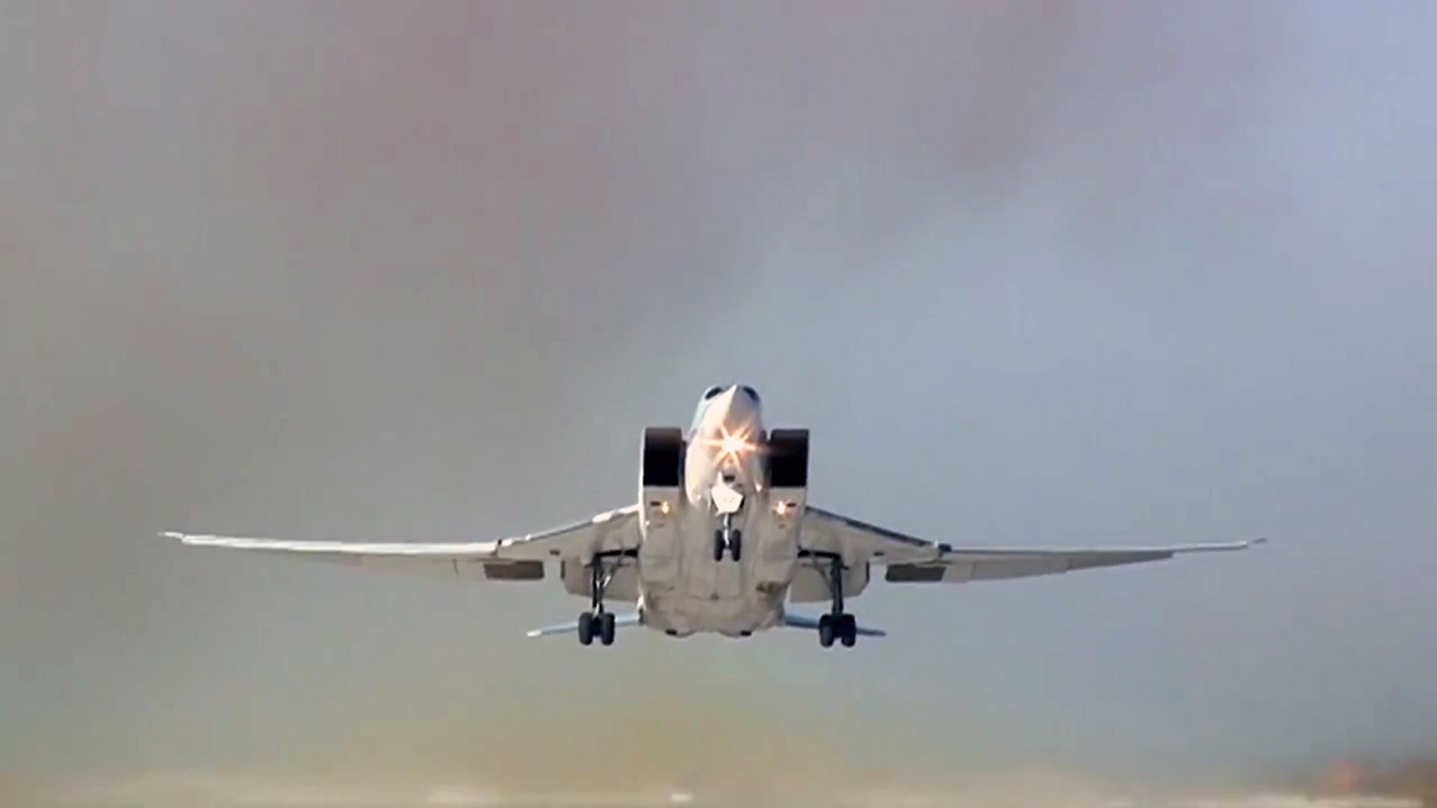 طائرات روسية في أجواء قاعدة التنف..لاستفزاز واشنطن؟