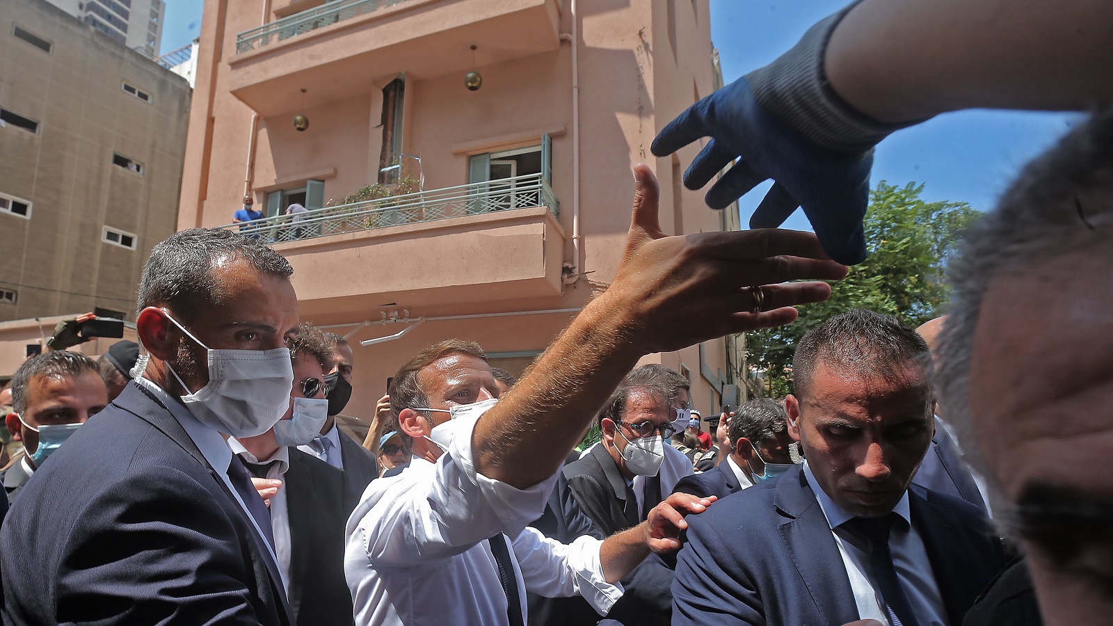 زيارة ماكرون إلى "بيروت الفوضى": انقسام فرنسي