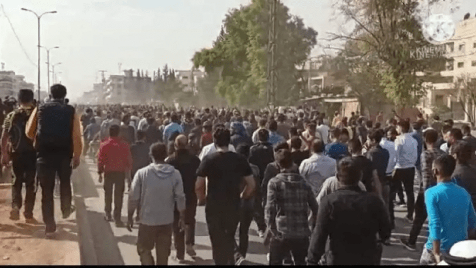 احتجاجات منبج: لماذا تتهم قسد النظام؟
