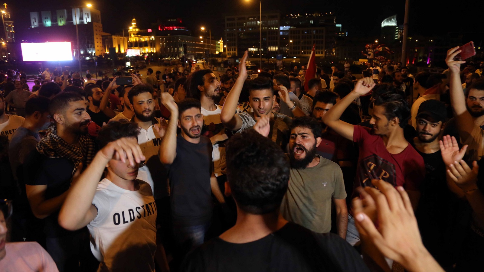 ليلة غضب لبنان: انتفاضة شبان الضواحي هي الأشد