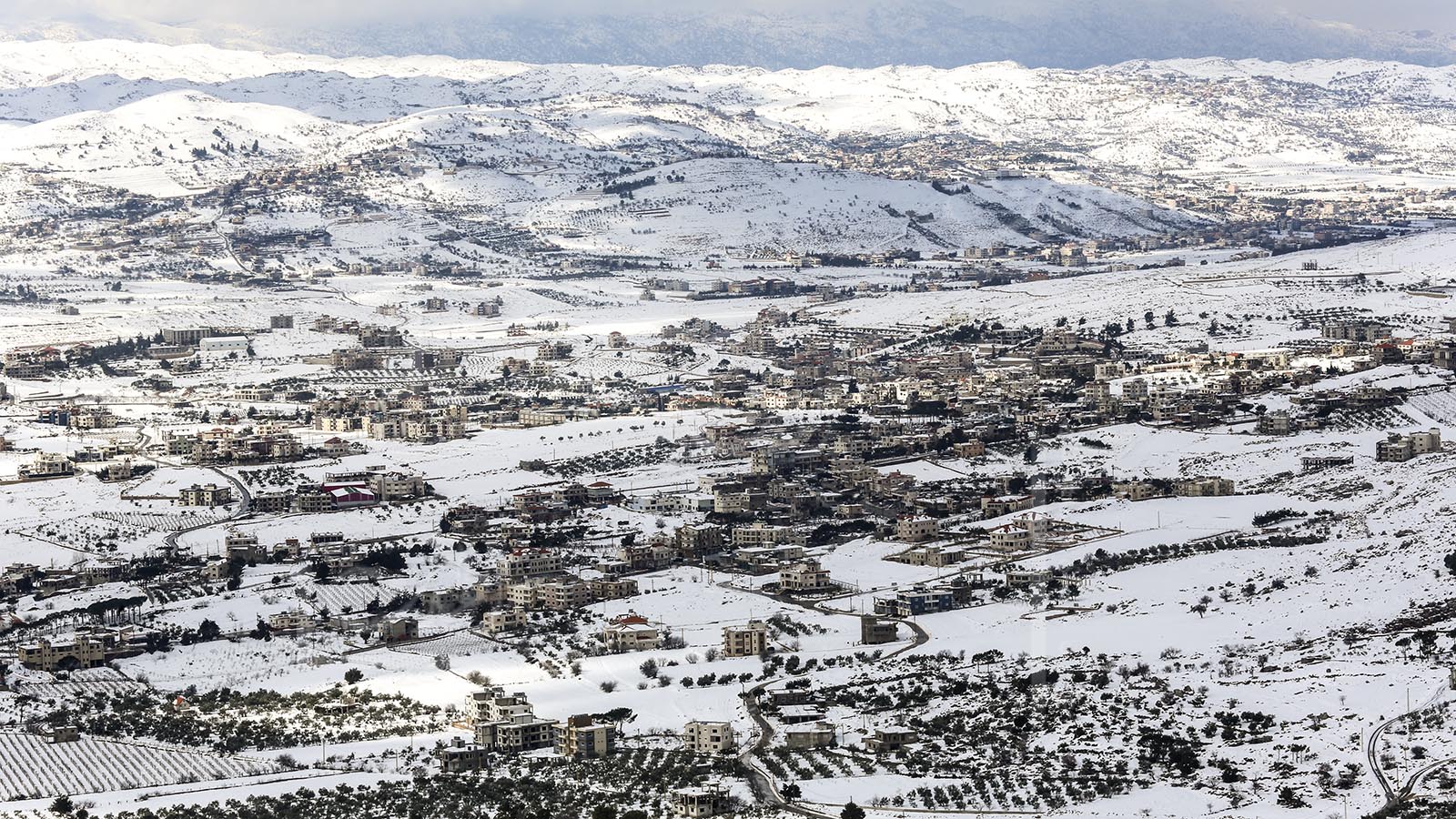 الثلوج وحدها في الجبال: موت السياحة الشتوية