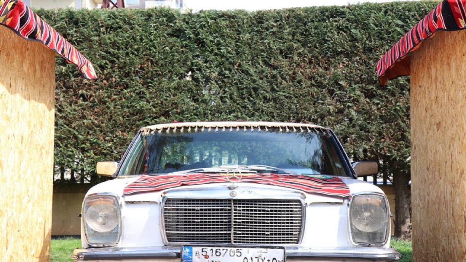 "تاكسي الورد".. منصة المرشحين لانتخابات طرابلس