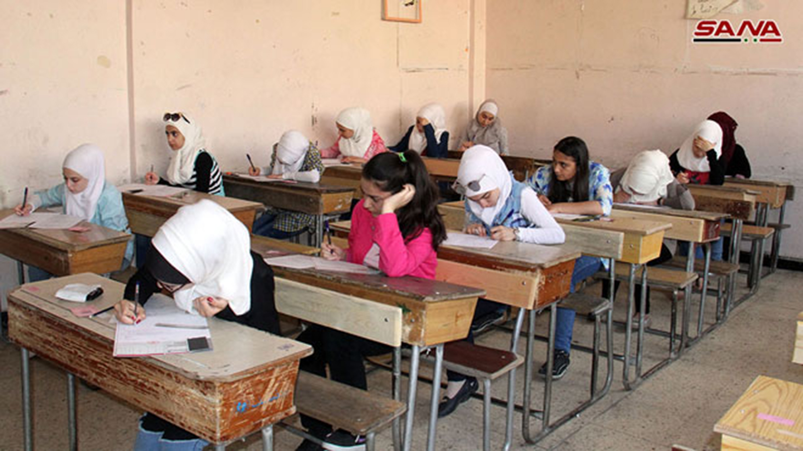 الفساد وحرب الأجهزة: منعُ طلاب الغوطة من امتحانات الإعدادية