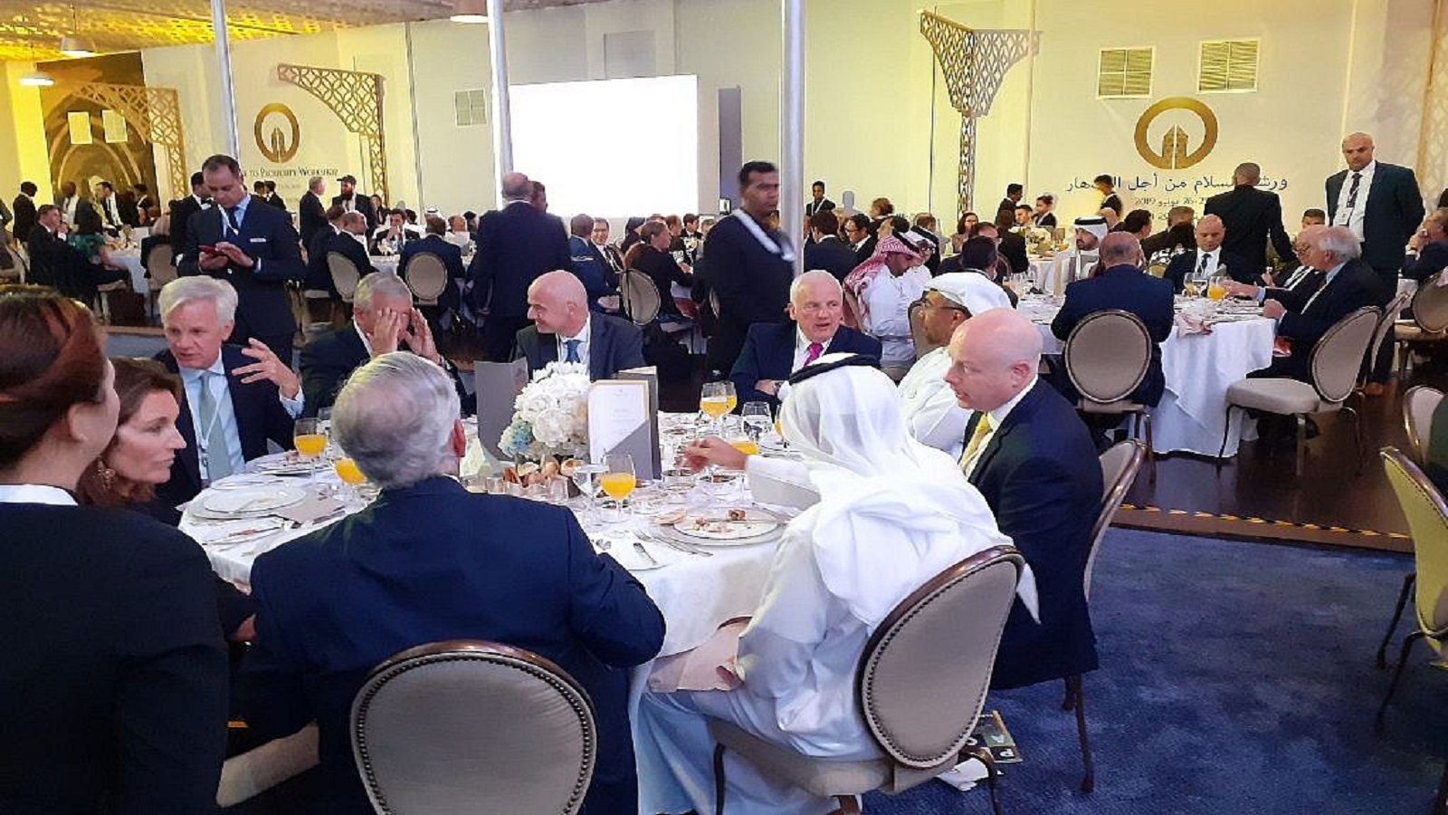 البحرين: مستشار الملك يستضيف الصحافيين الإسرائيليين