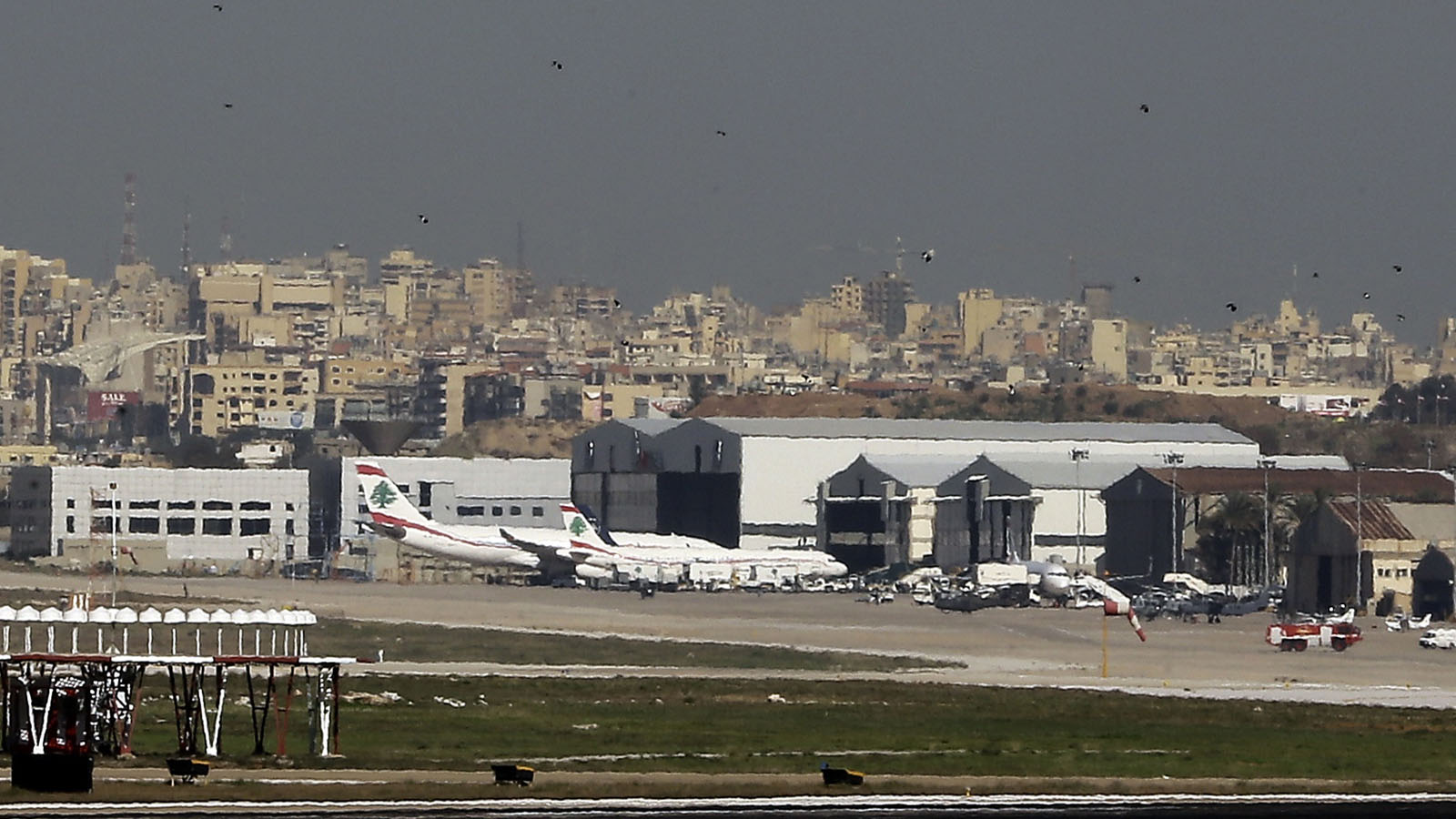 إيطالي "قاتل مأجور" خطط لتفجير قرب مطار بيروت