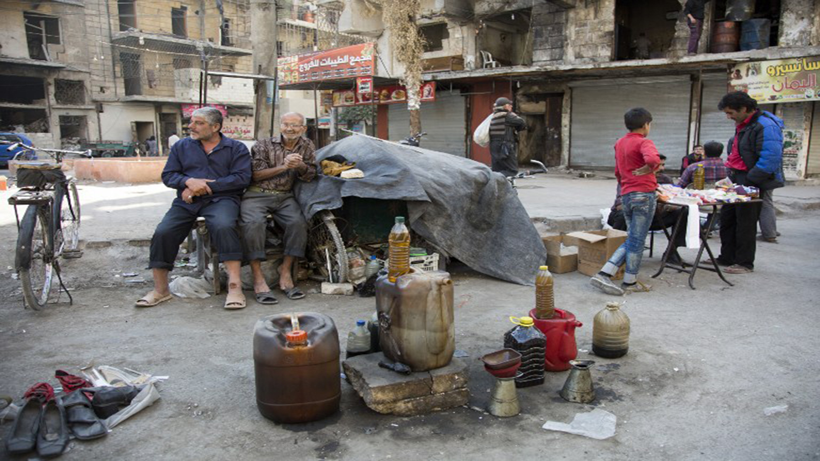 التدفئة في سوريا غالية: الجلة تنافس المازوت