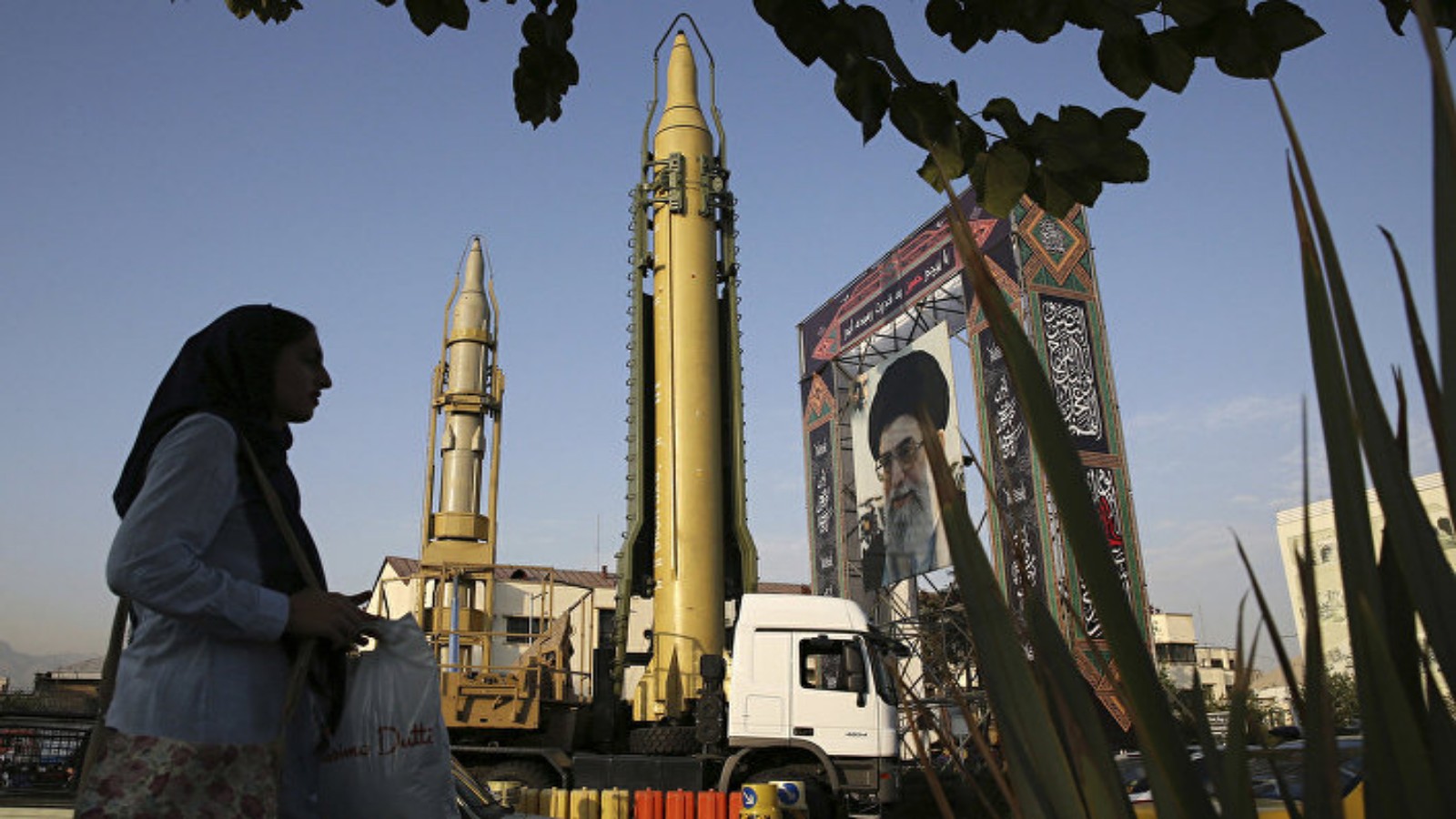 إيران ترفع ثمن النووي