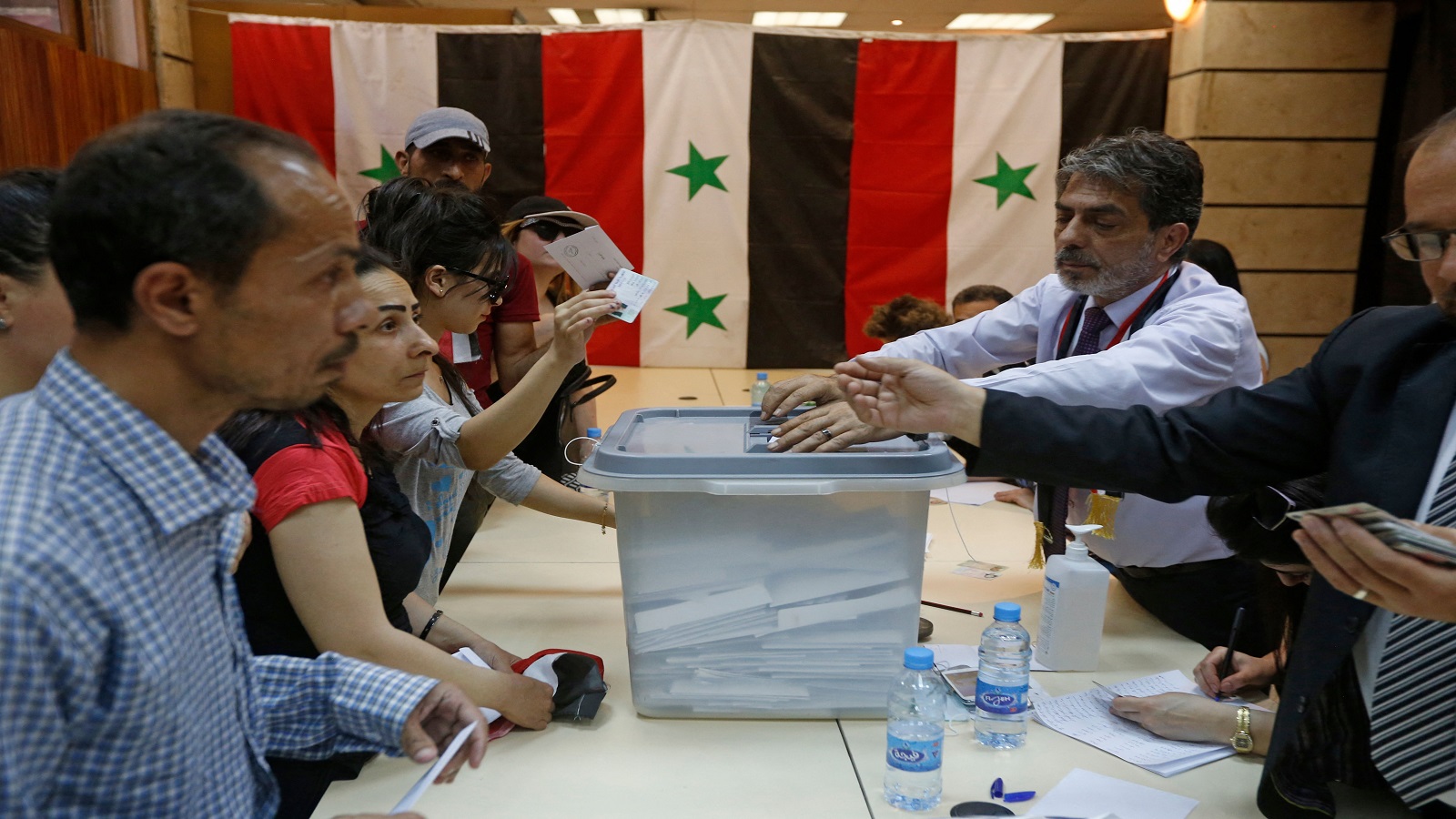 "ابو عنتر" مدير الانتخابات السورية