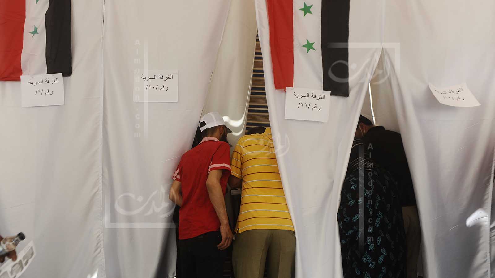 خطف خمسة ناشطين سوريين داخل السفارة السورية في بيروت