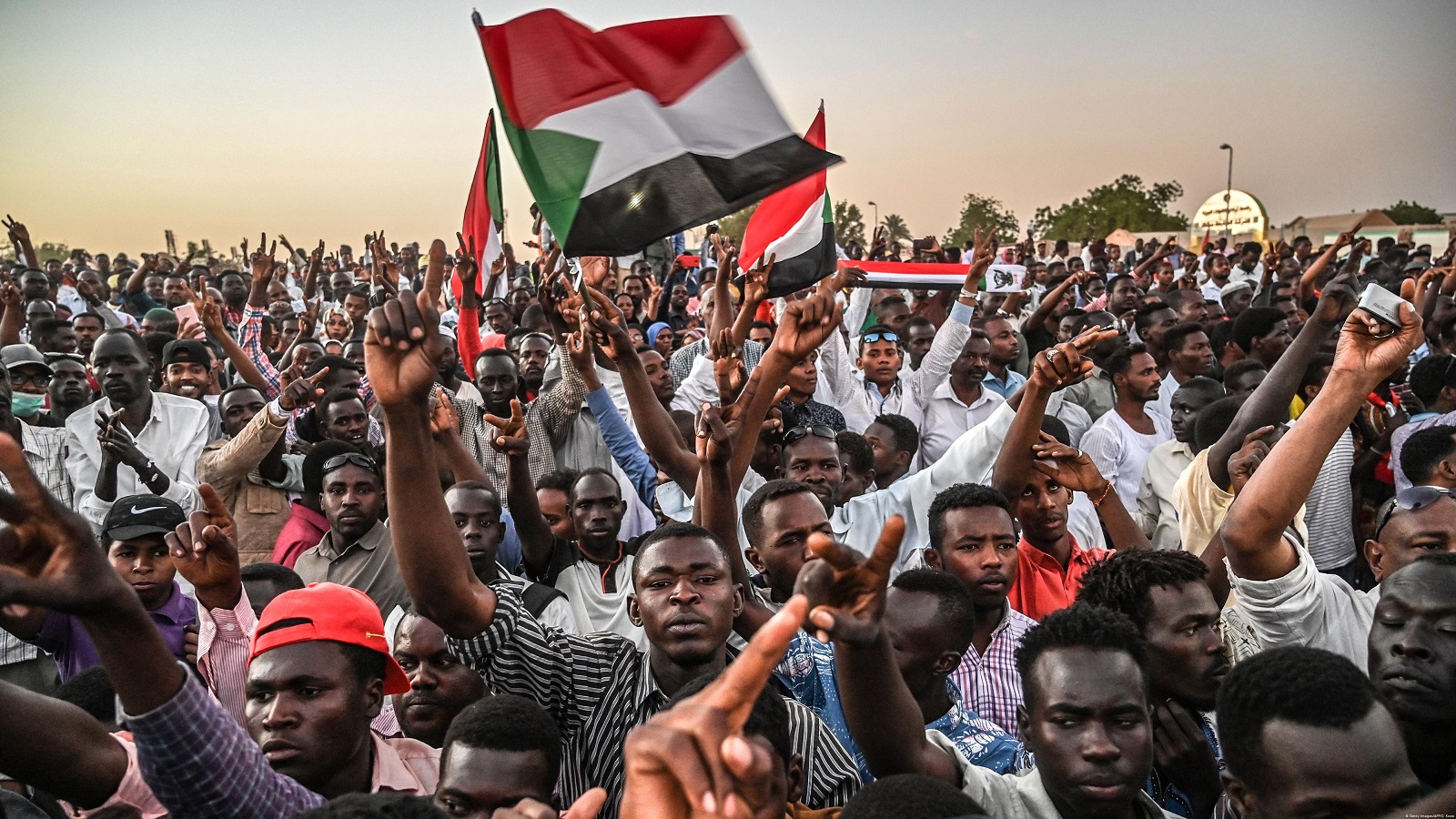 ثورة السودان الحلمنتيشية