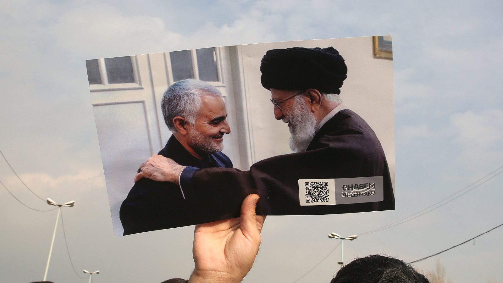 إيران نحو "عسكرة" النظام