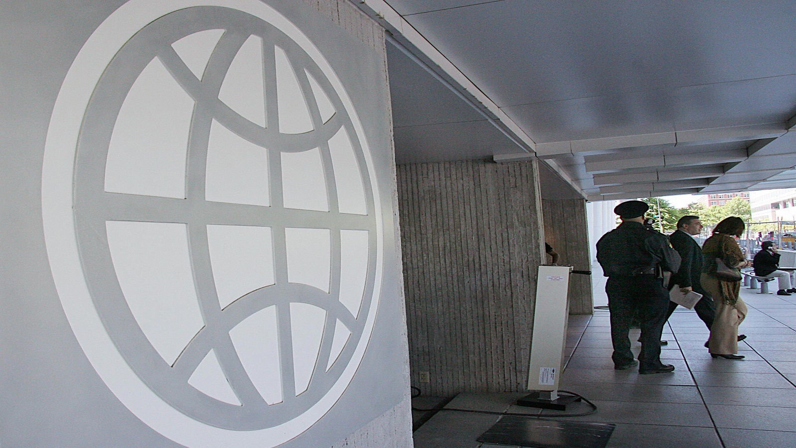 تسريب من البنك الدولي: لا يحق للبنان طلب المساعدة