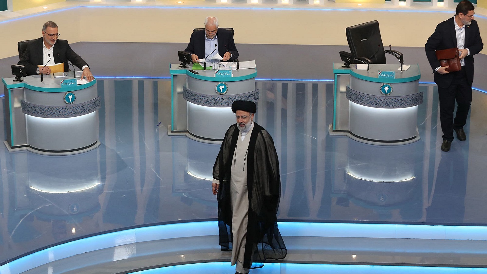 إيران: مناظرات انتخابية تجلب السأم والنعاس