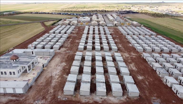 رفض سوري ل"بيوت الطوب"التركية:الاولوية لسكان المخيمات العشوائية