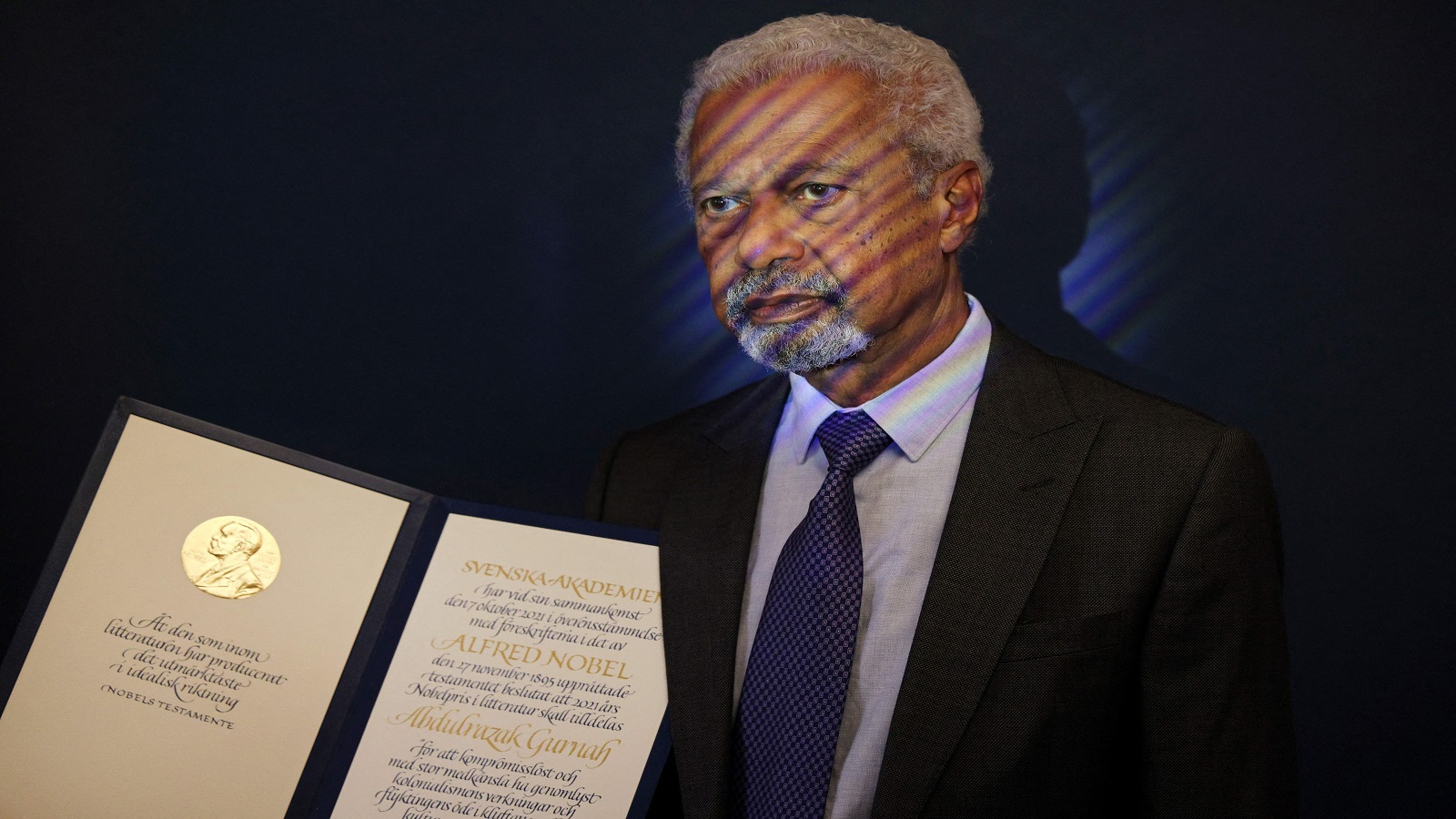 عبد الرزاق قرنح يتسلم "نوبل للآداب" في لندن