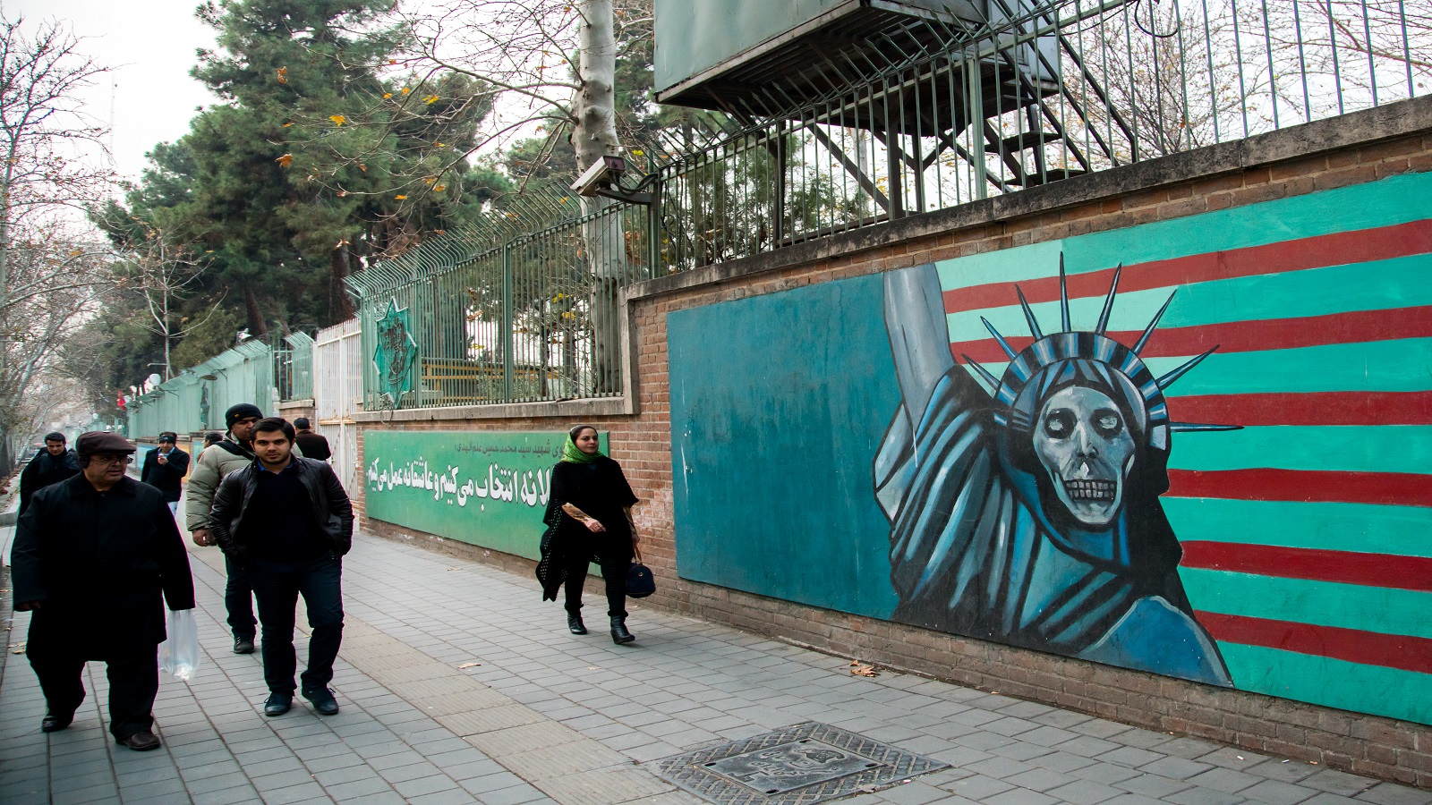 هل تنفذ إيران من نظام المقايضة؟