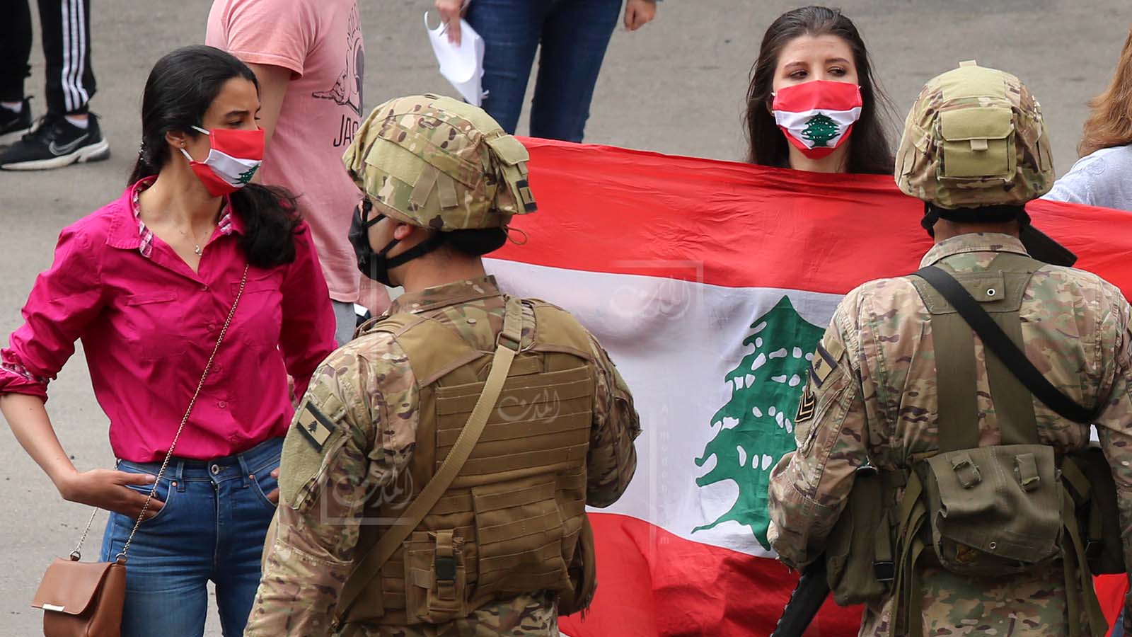 صحافيون لبنانيون ضد "الطوارئ": لا لتكميم الأفواه!