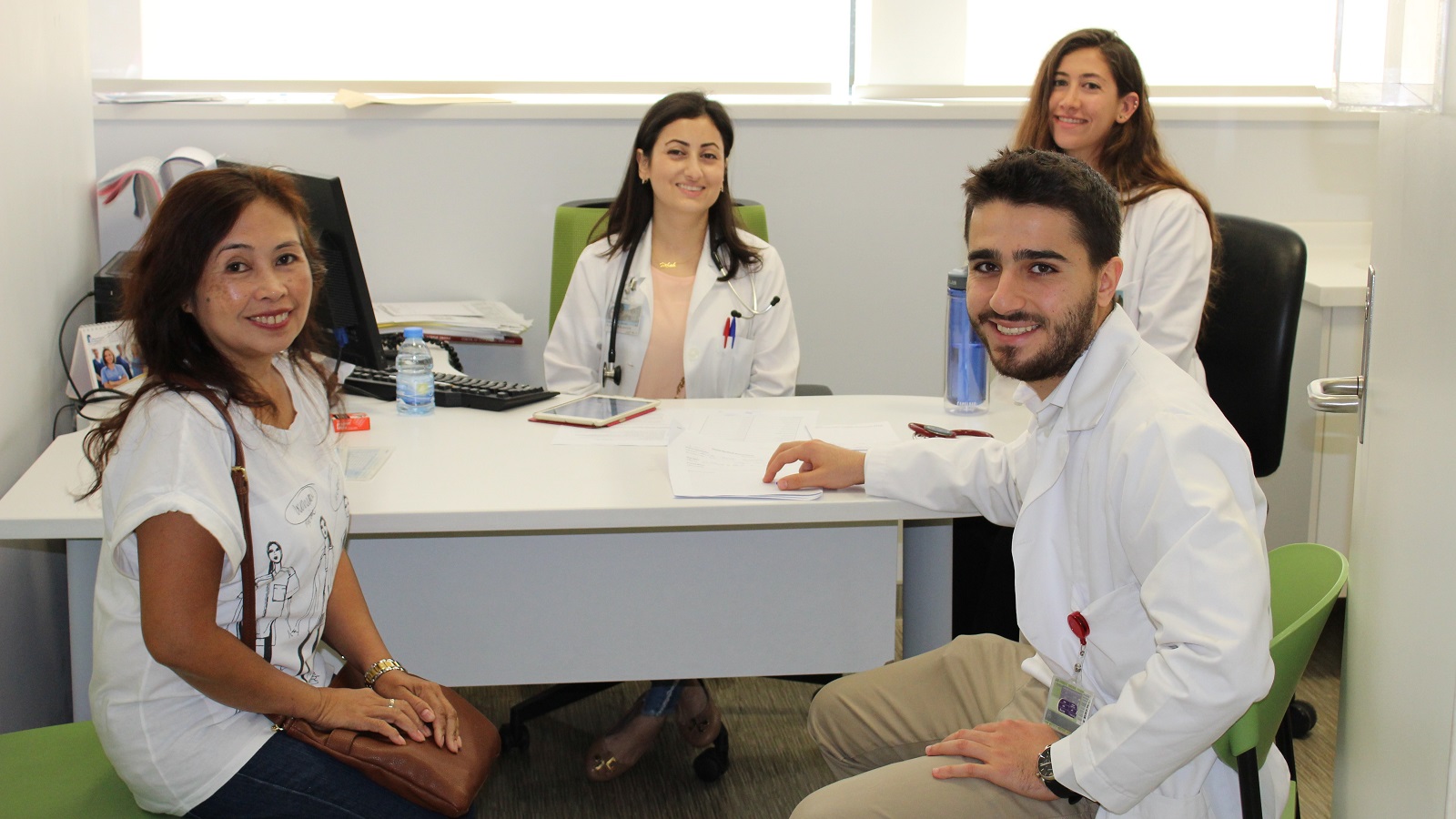 طلاب الطب ومبادرة "هيل": عيادات مجانية للعمال الأجانب