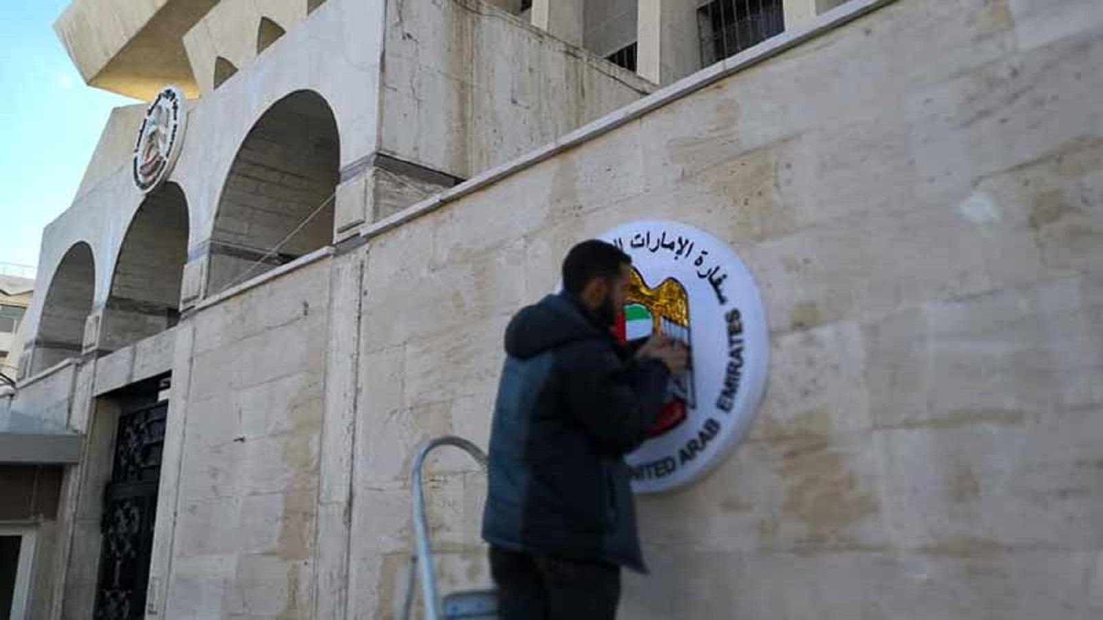 سفارة الإمارات تفتح في دمشق: نهاية الربيع العربي!