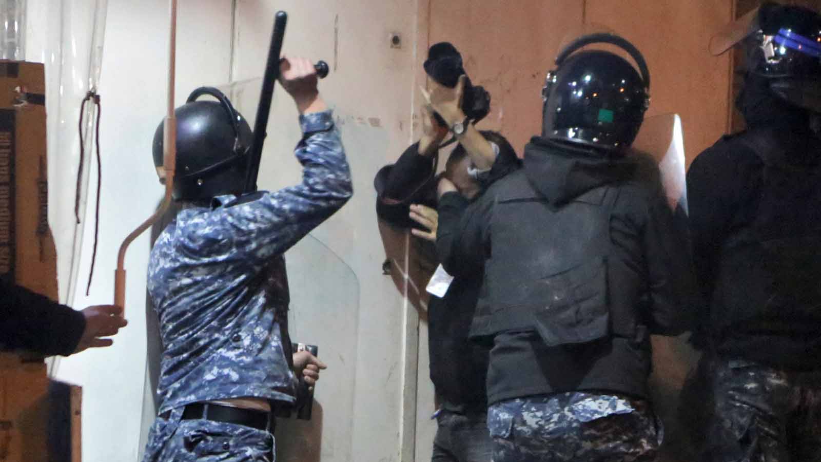 الاعتداء على المصورَين الصحافيَين عصام عبدالله ونبيل اسماعيل