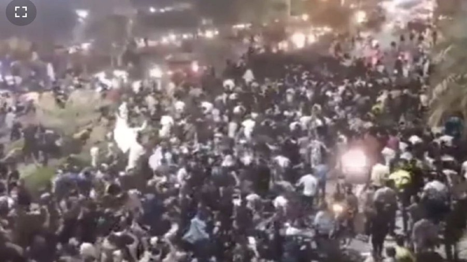 إيران:مظاهرات ب11 مدينة في خوزستان..تحظى بدعم نجاد وخاتمي