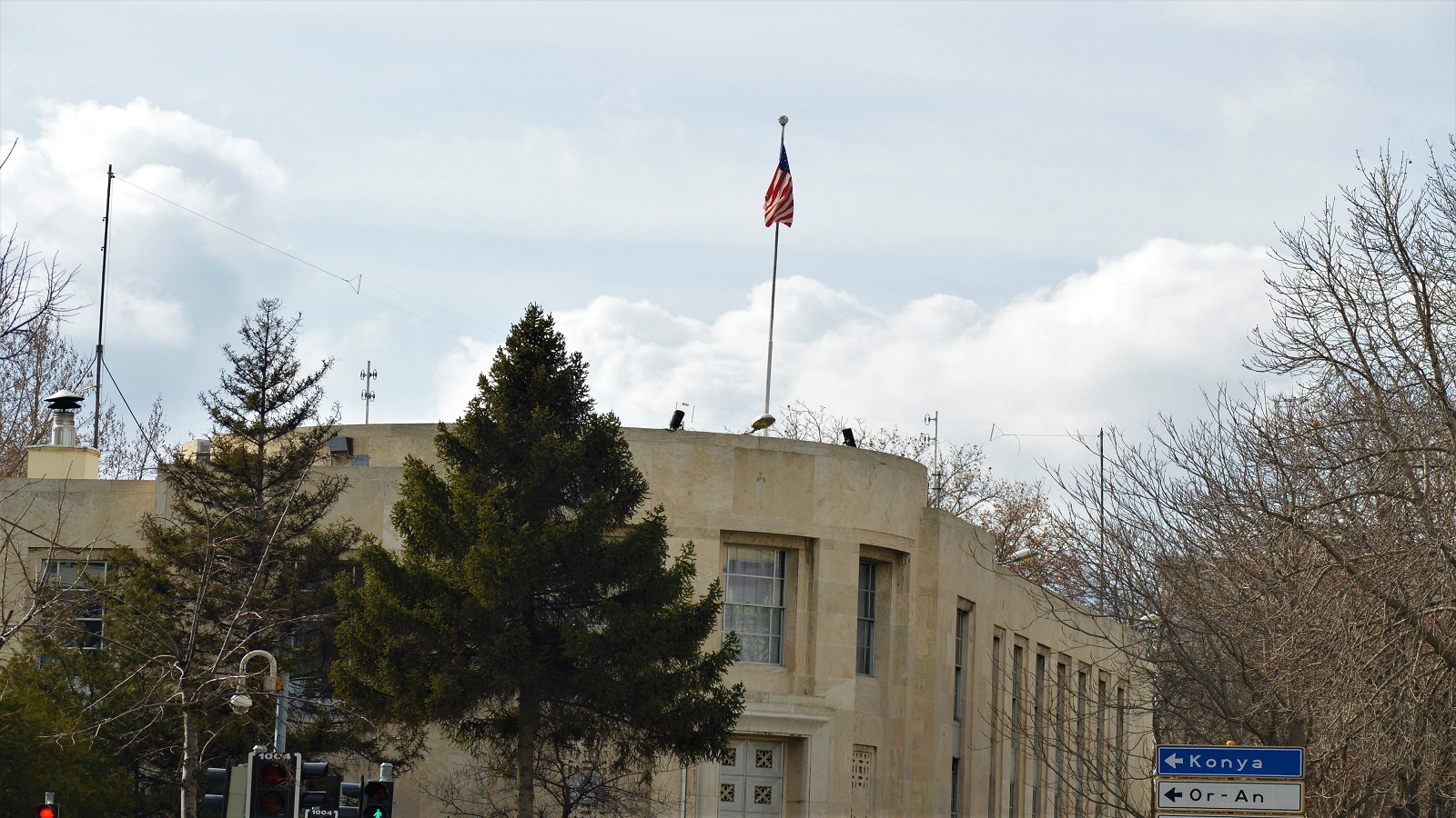 السفارة الأميركية في تركيا توقف خدماتها..خوفا من الإرهاب