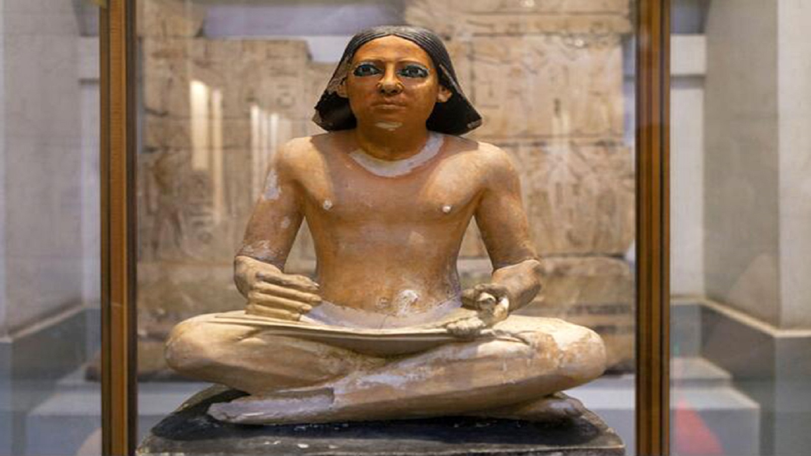 "الكاتب الجالس" في المتحف المصري في القاهرة.