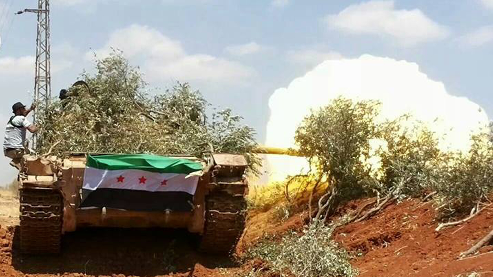 درعا: المعارضة تتراجع أمام "داعش" في الريف الغربي