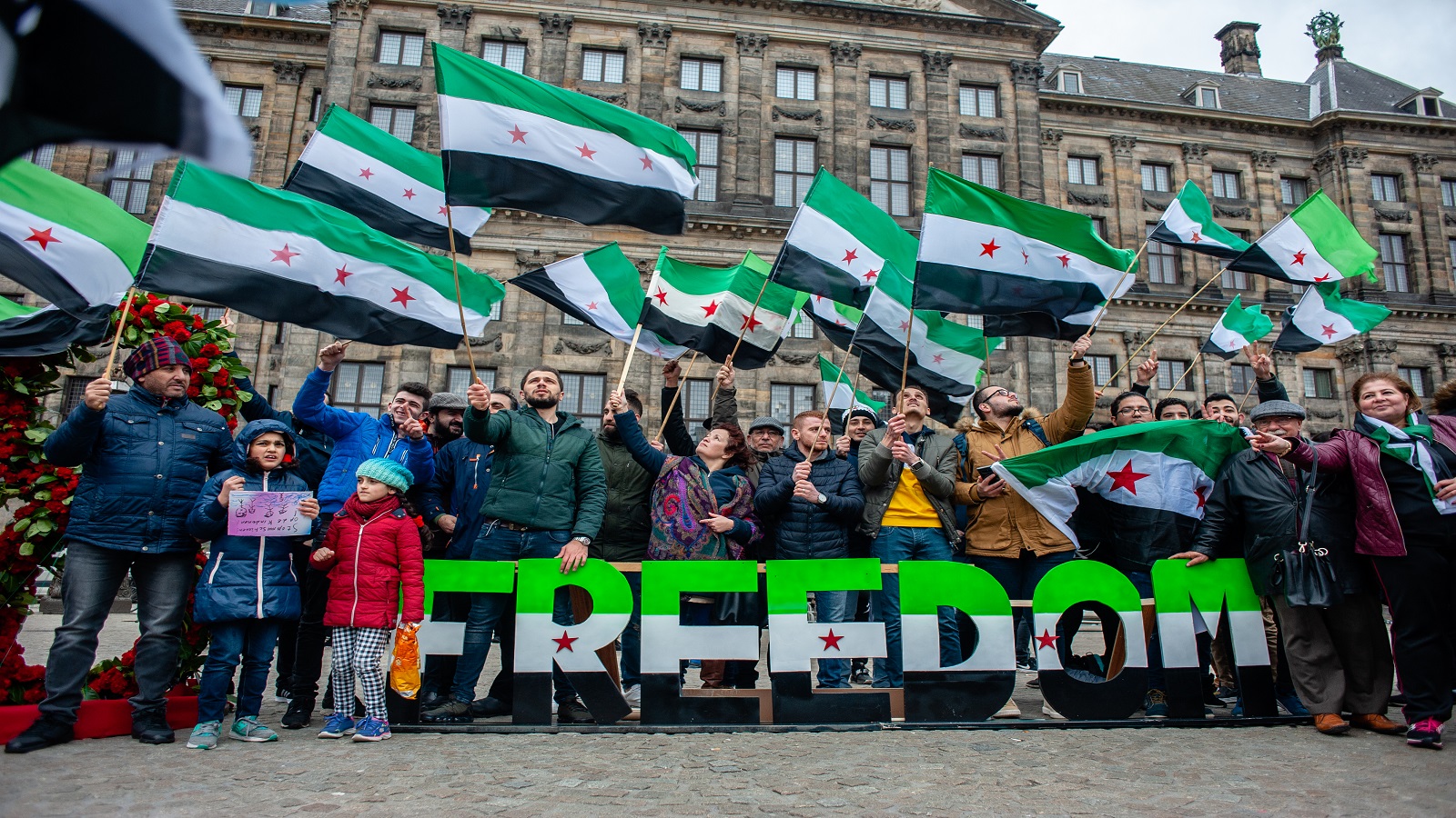 البحث عن الحرية "لسّا موجود" في بقايا سوريا