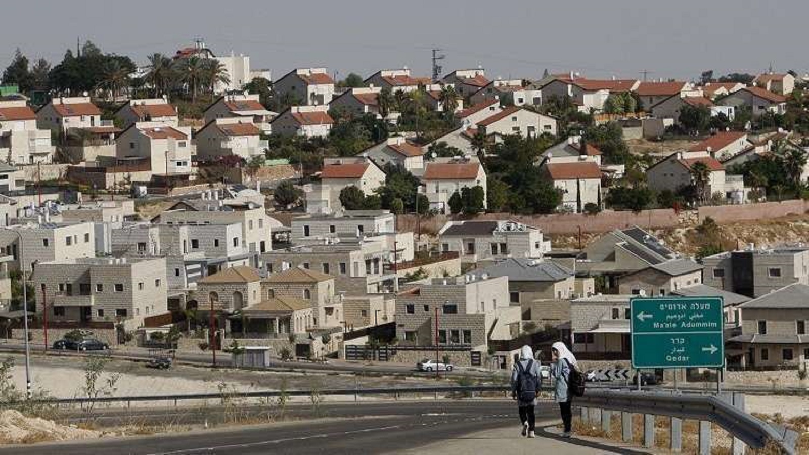 Airbnb تعلق نشاطها في مستوطنات الضفة.. واسرائيل تهدد