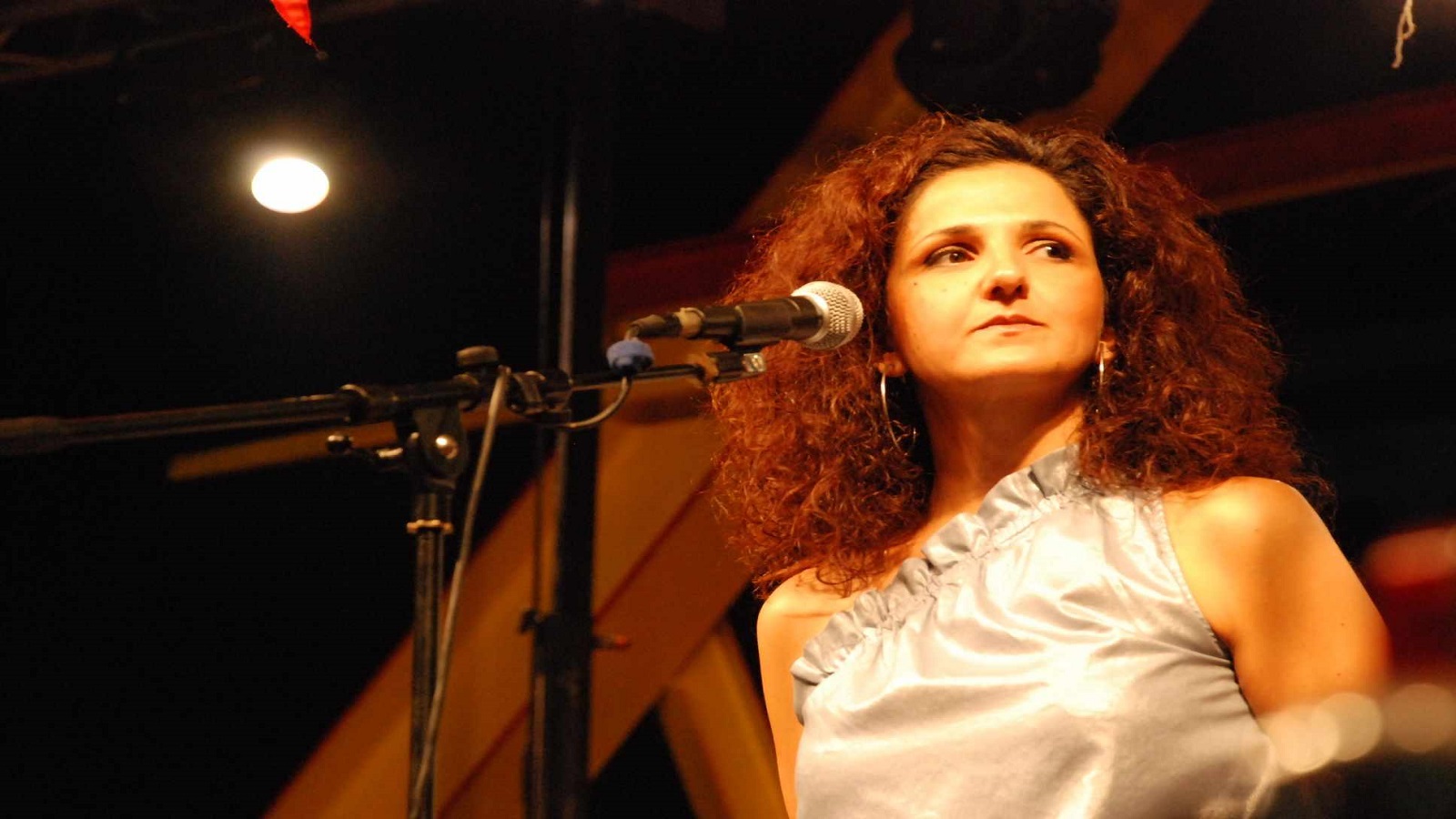 تانيا صالح: لم أقتنع بالغناء في غير معبد باخوس