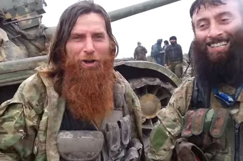 الشيشاني يطالب'تحرير الشام' بتمديد مهلة مغادرته إدلب