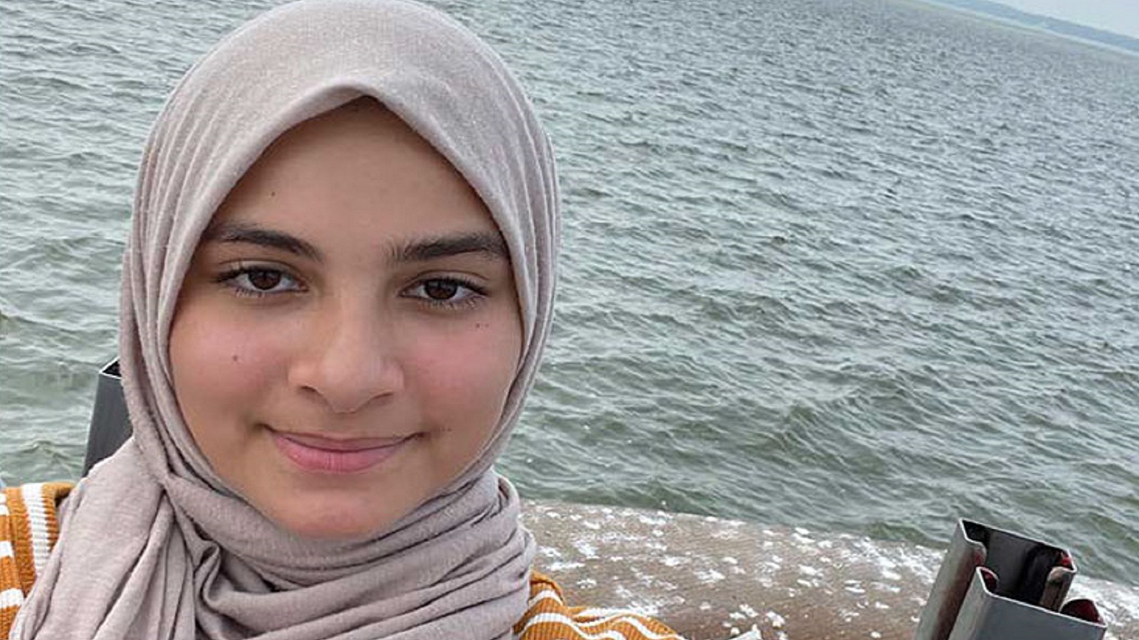 ابنة الـ13 تعلم اللاجئين.. ومؤهلة للقب "طفل العام"