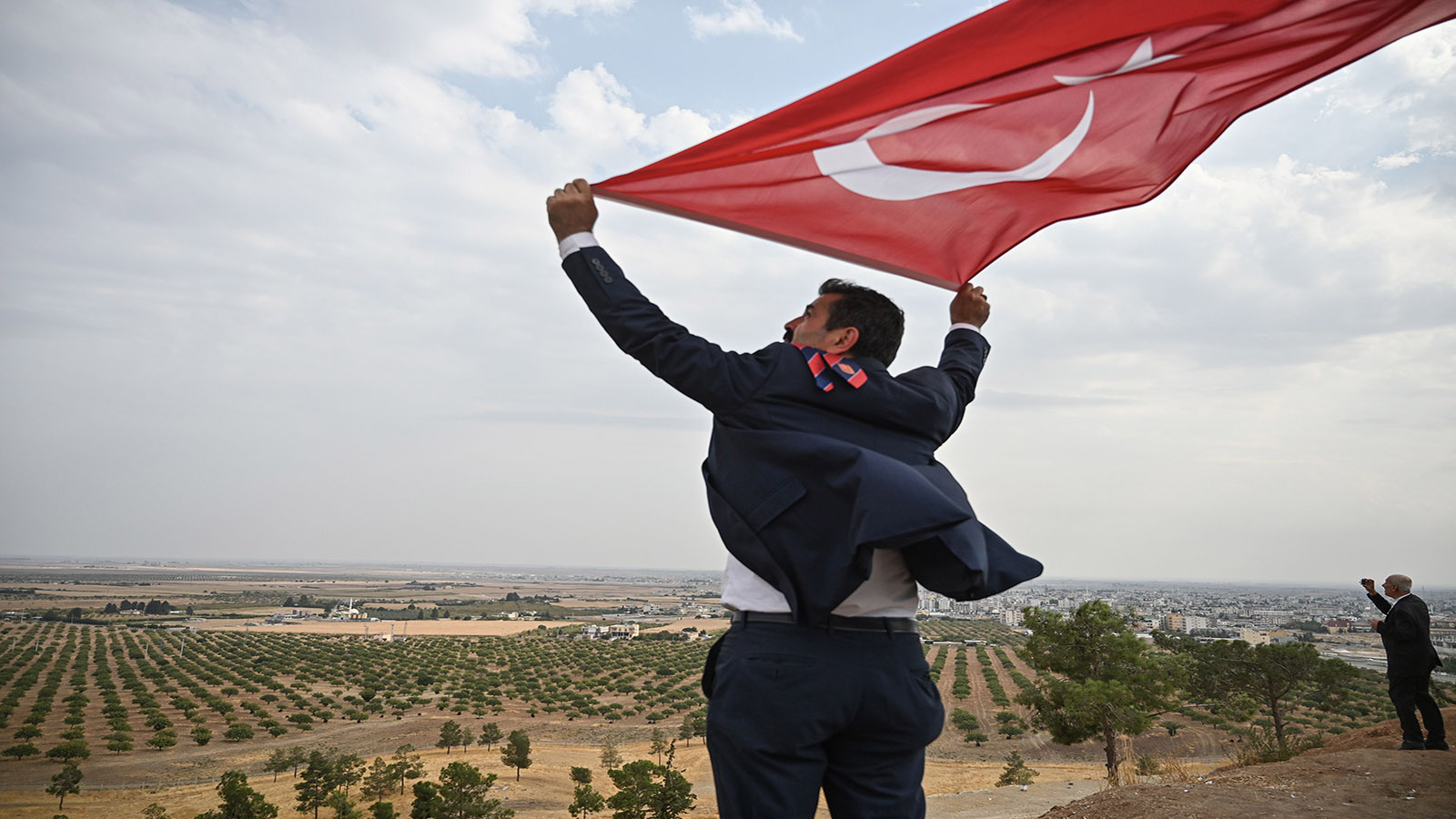 الجنسية التركية الاستثنائية: ما مصير السوريين "جماعة الرابعة"؟
